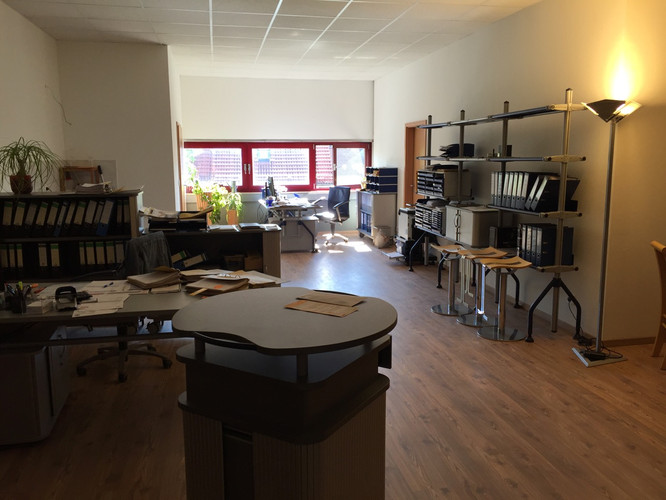 dealer showroom